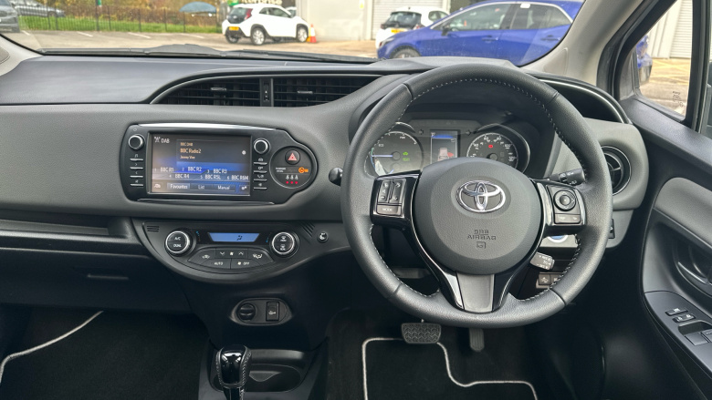 Toyota Yaris 1.5 Hybrid Icon Tech 5dr CVT Hybrid Hatchback